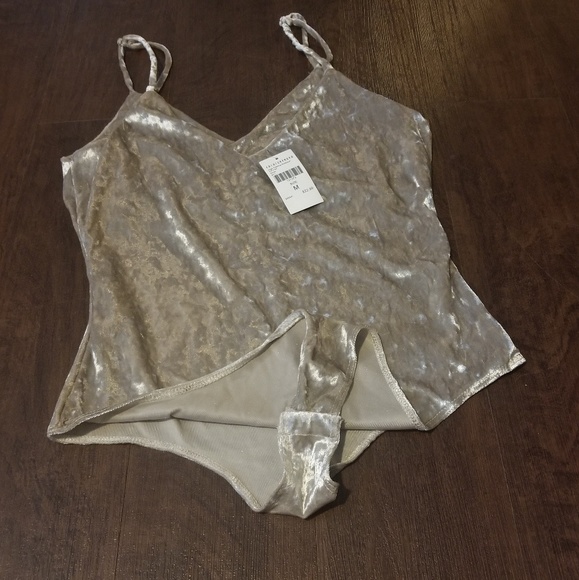 Fashion Nova Bodysuit - Picture 3 of 5